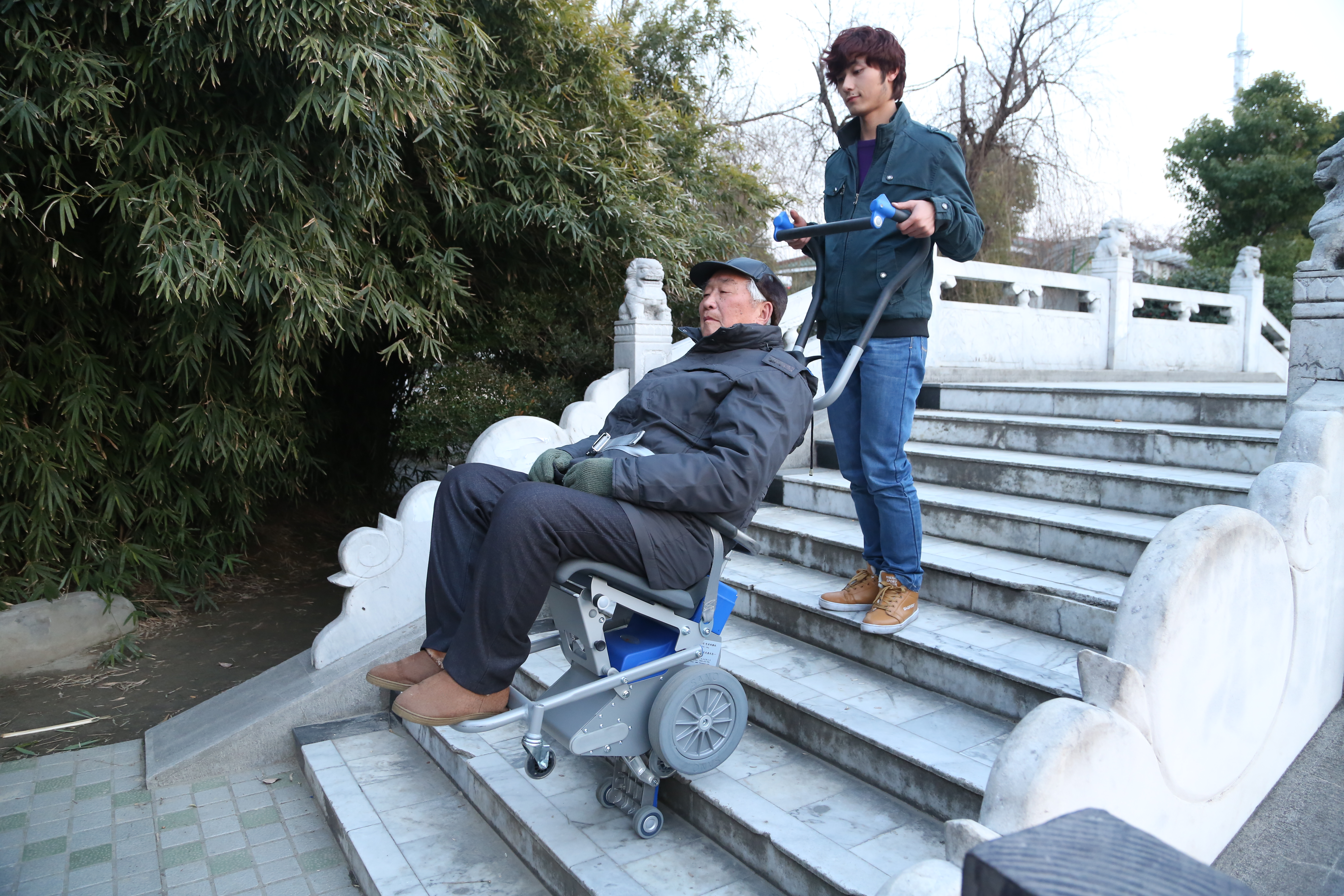 【視頻】2014.1.4-新聞坊-免費租賃爬樓機 黃浦區加入試點