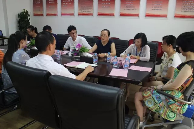 為殘疾人圓夢|上海展大攜手奉賢殘聯啟動愛心助殘爬樓機服務